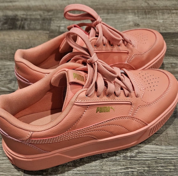 Puma Shoes - Puma‎ PINK Sneakers with Gold Accents
